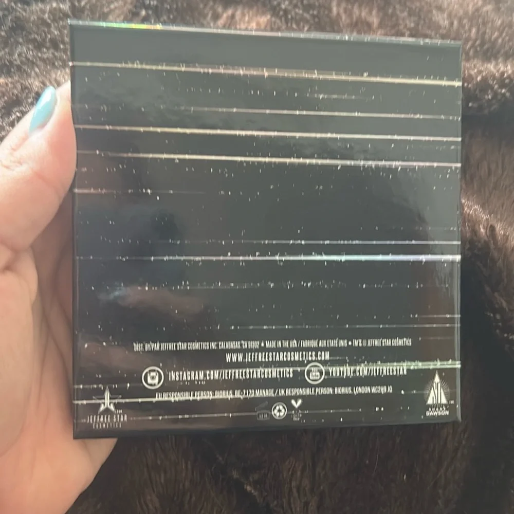 Jeffree Star Mini Controversy Eyeshadow Palette